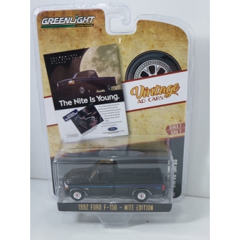 Greenlight 1:64 Ford F-150 Nite Edition 1992 black